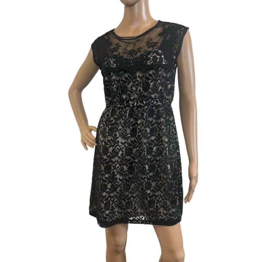 Women's Pinky Black Lace Dress Size M